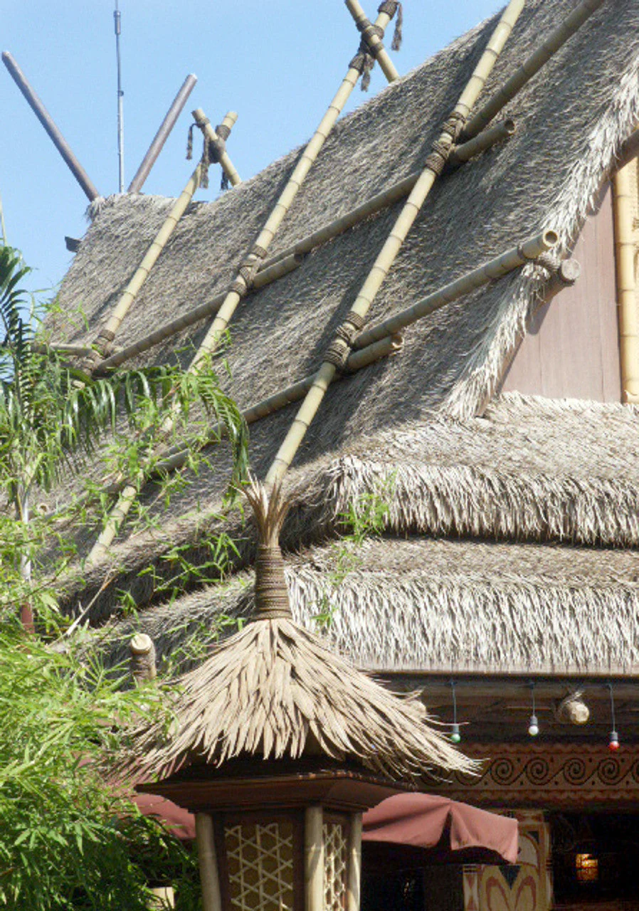 19"x11" Outdoor UV-Proof Artificial Thatch Shingle -Natural (Pack of 15) - Image 3
