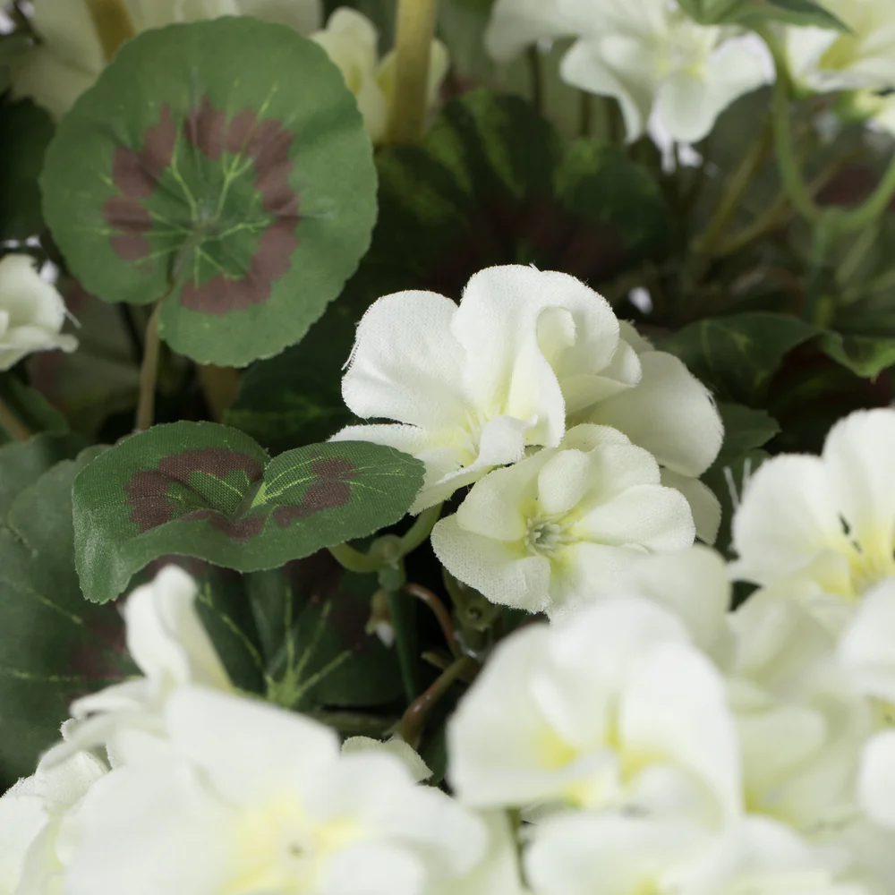 20" Silk Geranium Flower Bush -White (Pack of 12) - Image 2