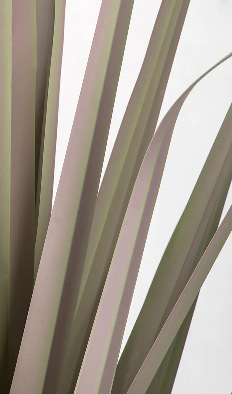 5'2" IFR PVC Wide Leaf Onion Grass Artificial Plant -Mauve/Green (Pack of 4) - Image 2
